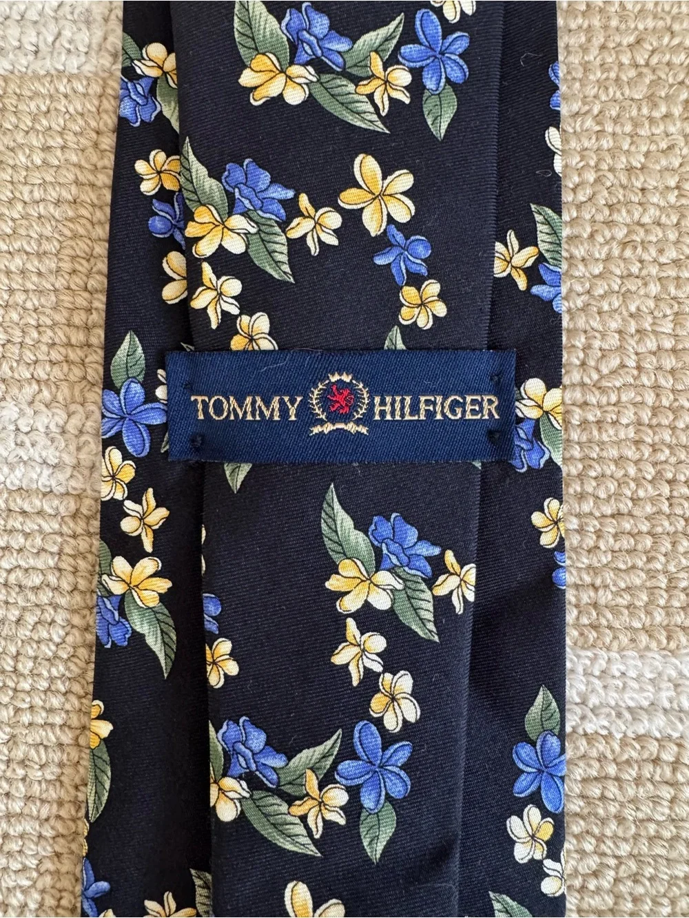 Tommy Hilfiger Floral Silk Tie Navy Blue Yellow Green Italy Preppy Necktie